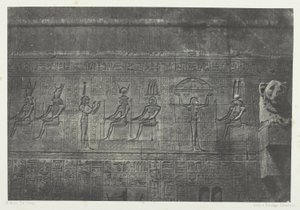 Denderah (Teutyres) nagy temploma, szobrok a hátsó homlokzatról; Felső-Egyiptom, 20. tábla az "Egypte, Nubie, Palestine et Syrie" albumból (1852) alkotó: Maxime Du Camp