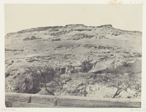 Az ókori Lykopolisz nekropolisza, Felső-Egyiptom, 12. tábla az "Egypte, Nubie, Palestine et Syrie" című albumból (1852). alkotó: Maxime Du Camp