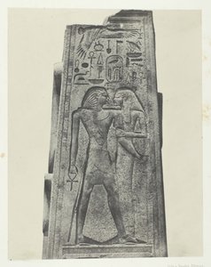 Karnak-palota, oszlop a gránitszentély előtt, Théba, 184951, nyomtatva 1852-ben. alkotó: Maxime Du Camp