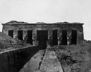 Denderah temploma, Felső-Egyiptom, 1852 alkotó: Maxime Du Camp