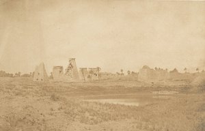 A karnaci palota Propylaea képe délkeletről, 1849-50. alkotó: Maxime Du Camp