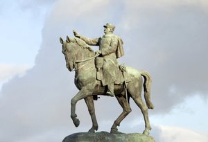 Joseph Joffre (1852-1931) katonai, francia marechal, francia parancsnok a marne-i csatában az első világháborúban, Maxime Real del Sarte (1888-1954) bronzszobra, alkotó: Maxime Real del Sarte