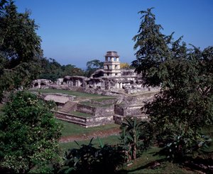 Kolumbiai előtti civilizáció: kilátás Palenque helyére a Chiapas klasszikus maja korszakában alkotó: Mayan Mayan