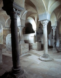 Meroving művészet: kilátás a Jouarre-i apátság kriptájára. Kr.u. 7. század. Szajna és márga alkotó: Merovingian