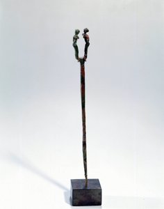 Keleti művészet: rögzítsen két karakterből álló fejdíszítést. Bronztárgy, Kr.e. 3300-3200 (Urik-korszak, Mezopotámia). Tellótól. Magasság 18 cm. Párizs, Musee du Louvre alkotó: Mesopotamian Mesopotamian