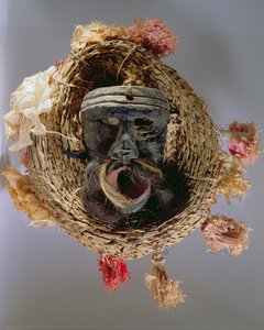 Jelmezmaszk a mexikói Guelaguetza éves fesztivál ünneplésére (fa, fonott szalma és papír) alkotó: Mexican School