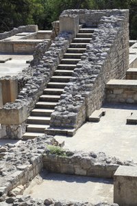 Minos király knósszoszi palotájának keleti része a megaron királyné és a központi udvar között. Kréta. Kr.e. 1600-1450 alkotó: Minoan