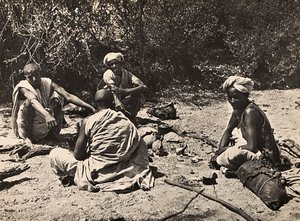 „Birodalom építése” a fasiszta korban: egy csoport nomád pihen, 1936.09.05. (f/w fotó) alkotó: Modestino Baldinetti