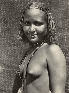 „Birodalom építése” a fasiszta korban: Habab lány, 1936.09.05. (f/w fotó)