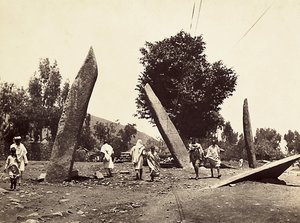 „Birodalom építése” a fasiszta korban: hely, ahol egykor Axum obeliszkje állt, most Rómába szállítják, 1936. 09. 05. (f/w fotó) alkotó: Modestino Baldinetti
