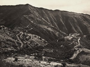 „Birodalom építése” a fasiszta korban: az út a Massaua-Asmara dombokon, 1936.09.05. (f/w fotó) alkotó: Modestino Baldinetti