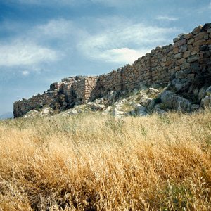 Mükénei művészet: kilátás a Tirynok falának romjaira Kr.e. 1200 körül épült város. Görögország alkotó: Mycenaean
