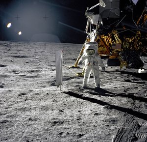 Apollo 11 – NASA, 1969.
