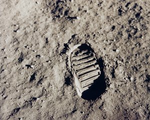 Az Apollo 11 lábnyoma a Holdon, 1969. július. alkotó: NASA Images