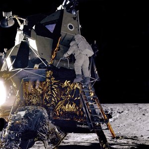 Apollo 12 – NASA, . alkotó: NASA Images