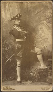 [John Drew, Jr. mint Plume kapitány "A toborzó tiszt" című filmből] alkotó: Napoleon Sarony