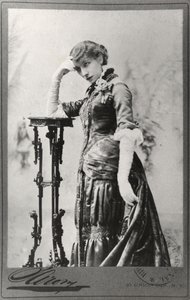 Sarah Bernhardt (1844-1923) portréja az Egyesült Államokban készült (f/w fotó) alkotó: Napoleon Sarony