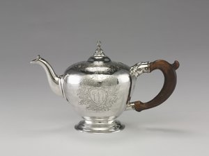 Teáskanna, 1755-1760 körül (ezüst)