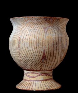 Neolitikus korszak: kerámiaváza. Thaiföldről. Kr.e. 4630. V 0,23x0,2 m Párizs, Musee Guimet, Musee national des Arts Asians