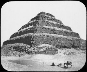 Dzsoser király lépcsős piramisa, Szakkara, Egyiptom, 1890