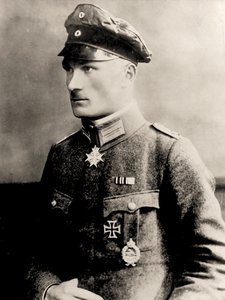 Manfred von Richthofen portréja, 1915 körül (fotó)
