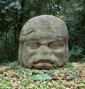 Colossal Head 4, Pre-klasszikus időszak
