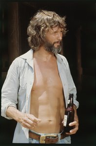 Kris Kristofferson sörrel alkotó: Orlando Suero
