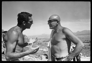 Sydney Pollack és Telly Savalas a The Scalphunters forgatásán