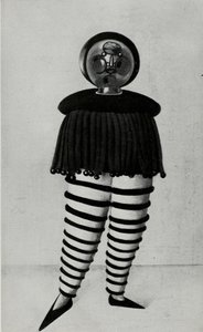 A Bauhaus színpadáról A Bauhaus színpadáról, 1925. alkotó: Oskar Schlemmer