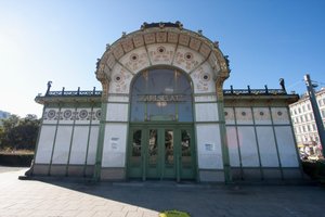 Otto Wagner által tervezett Karlsplatz Stadtbahn állomás, Bécs (Wien), Ausztria