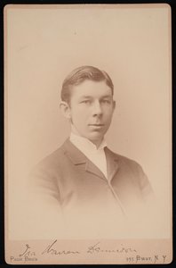 Ira Warren Dennison portréja, 1891 és 1893 között. alkotó: Pach Bros
