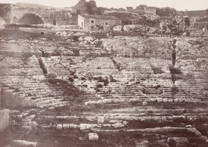 Theatre de Syracuse (szirakúzai amfiteátrum),1865 (fénykép) alkotó: Paul Berthier
