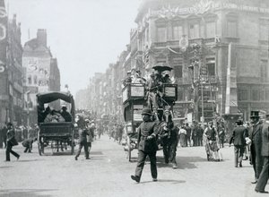 Ludgate Circus, London, Viktória királynő gyémántjubileumára készült, 1897 alkotó: Paul Martin