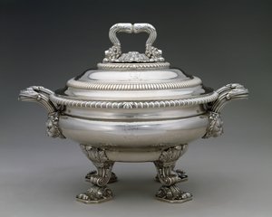 Leves Tureen