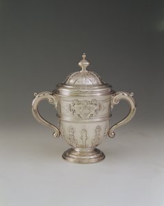 Kétnyeles pohár és borító, 1730-31