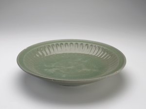 Nagy tányér, Irán, Safavid-dinasztia (kerámia)