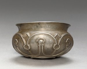 Achaemenidák előtti tál, Kr.e. 6. század (ezüst) alkotó: Persian School