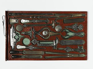 A Szent Családot ábrázoló szerszámkészlet, 1830 körül (vegyes technika) alkotó: Persian School
