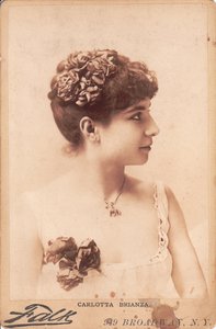 Carlotta Brianza alkotó: Photo studio Benjamin J. Falk
