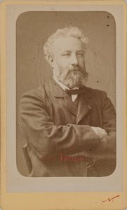 Jules Verne portréja 1828-1905, c. 1870.