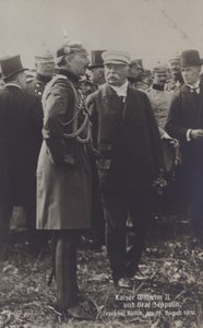 Vilmos császár és Graf Ferdinand von Zeppelin német léghajó-építő a Tegel repülőtéren, Berlinben, 1909. augusztus 29-én (f/w fotó) alkotó: Photographer German