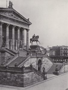 Nemzeti Galéria és Friedrich Wilhelm IV emlékmű (f/w fotó) alkotó: Photographer German