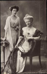 Wohlfahrts képeslap, Luise koronahercegnő, Victoria alkotó: Photographer German