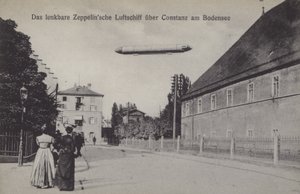 Zeppelin repül Konstanz felett, Németország (f/w fotó) alkotó: Photographer German