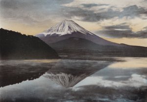Japán, 1912 körül: Fudzsi-hegy a Shoji-tótól (fotó) alkotó: Photographer Japanese