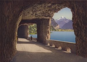 Axenstrafse, Gallerie, Fluelen és a Bristenstock (színes fénykép)