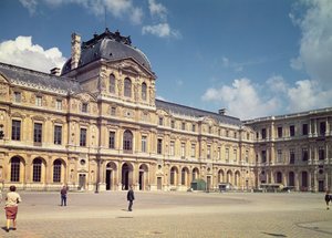 Henri II homlokzat a Cour Carree-ban