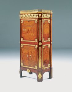 XV. Lajos titkára abattáns (ormolu lovas királyfa, amaránt és intarzia)