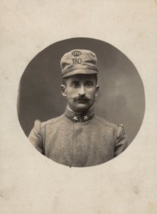Album "The GM R. Army (World War)": a Területi Milícia 180. ezredének katonája (f/w fotó) alkotó: Pisani Pisani