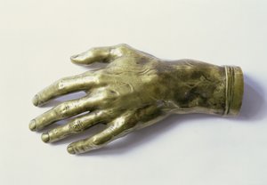 Frederic Chopin (1810-49) bal kezének öntése (bronz)